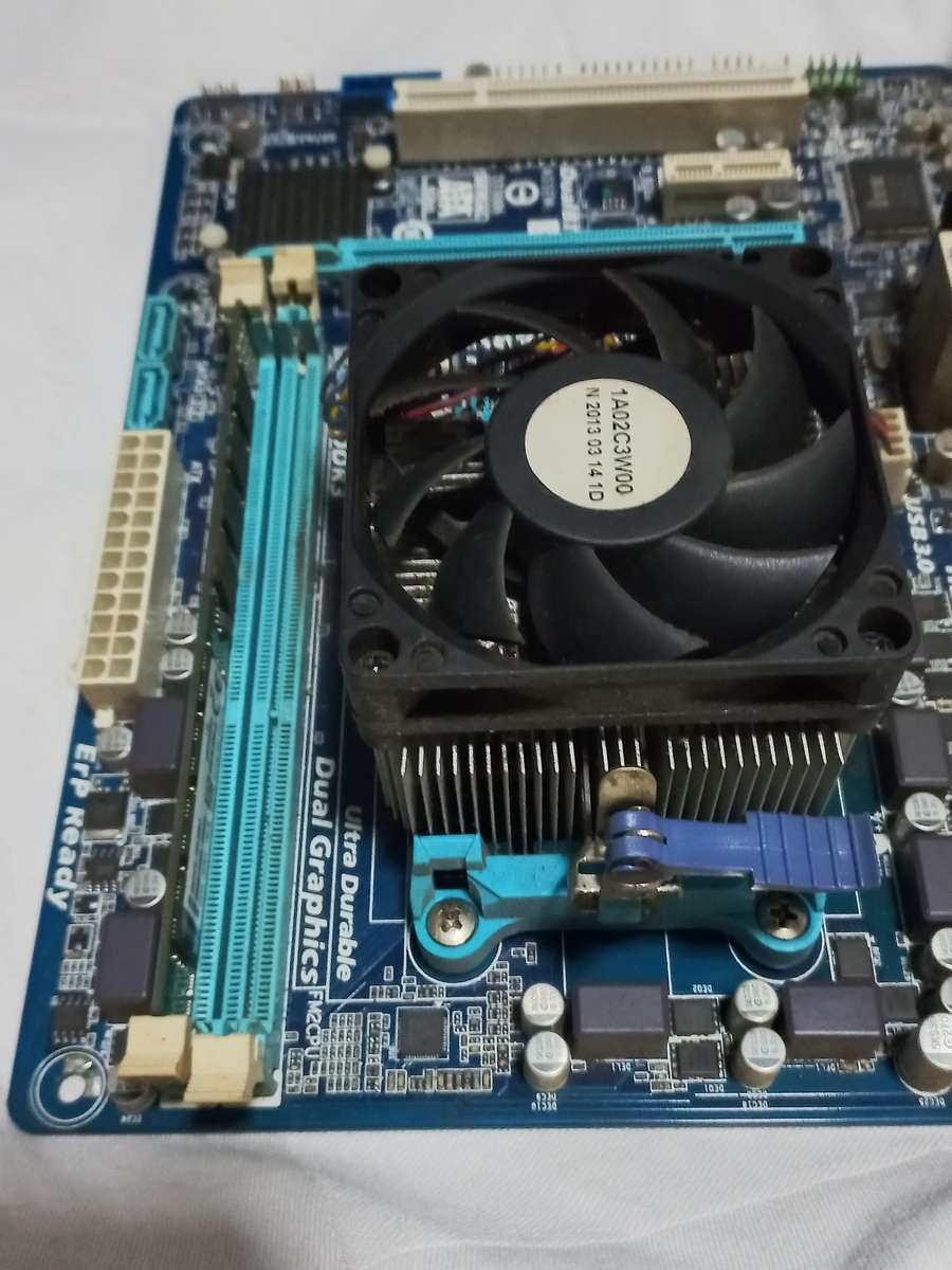 Gigabyte GA-F2A75M-HD2 motherboard