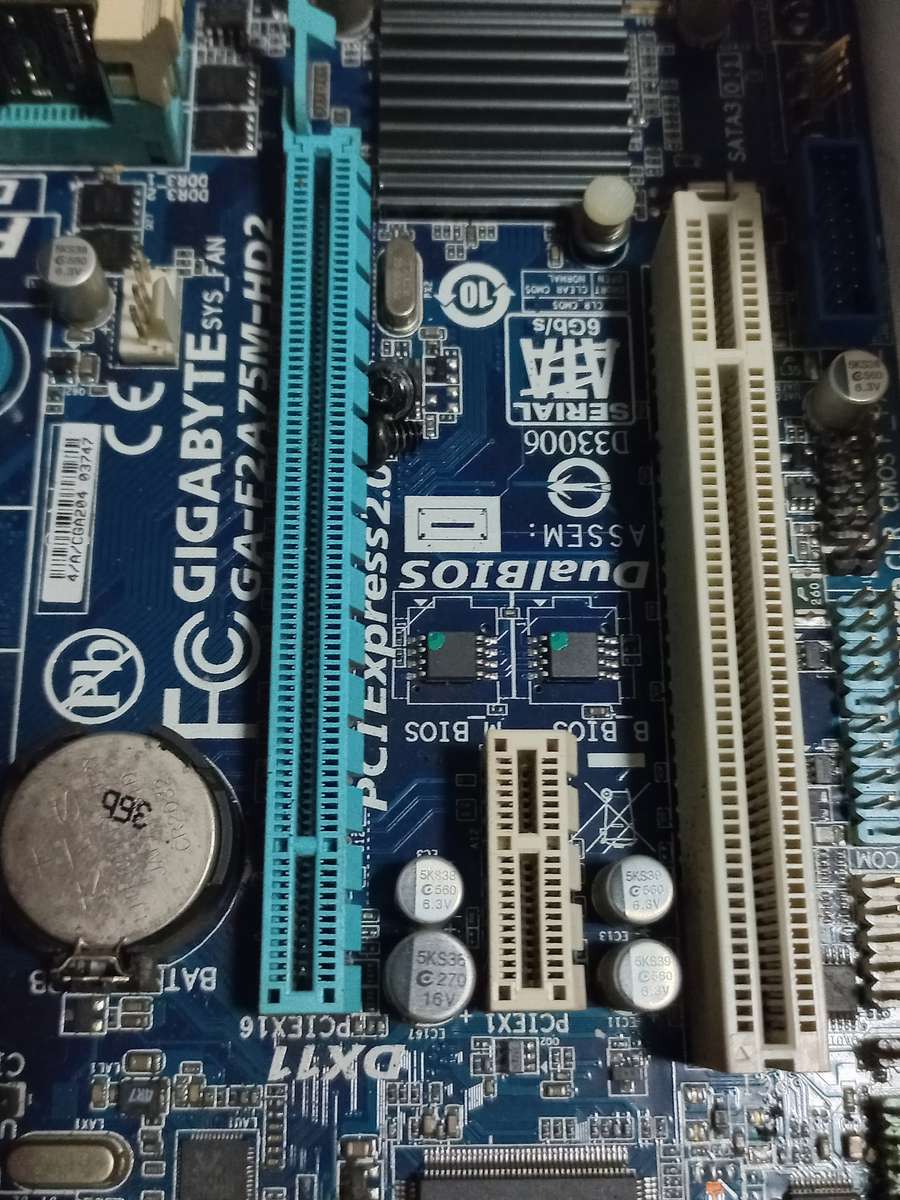 Gigabyte GA-F2A75M-HD2 motherboard