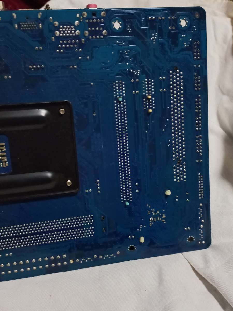 Gigabyte GA-F2A75M-HD2 motherboard