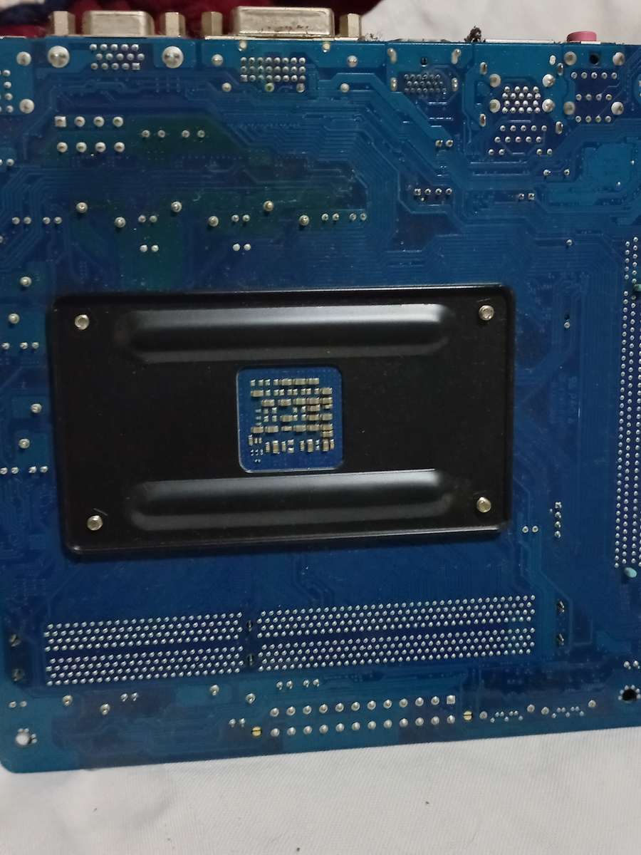 Gigabyte GA-F2A75M-HD2 motherboard