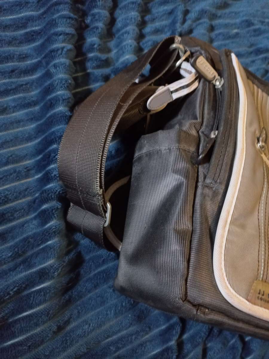 JJ COLE collection women's cross over sling bag