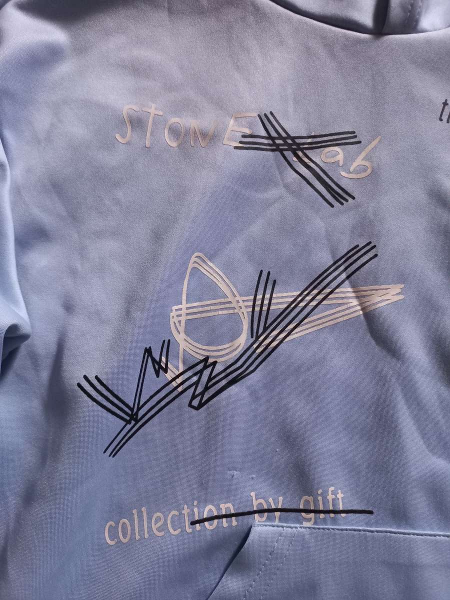 BOYS HOODIE AGE 13 TO 14