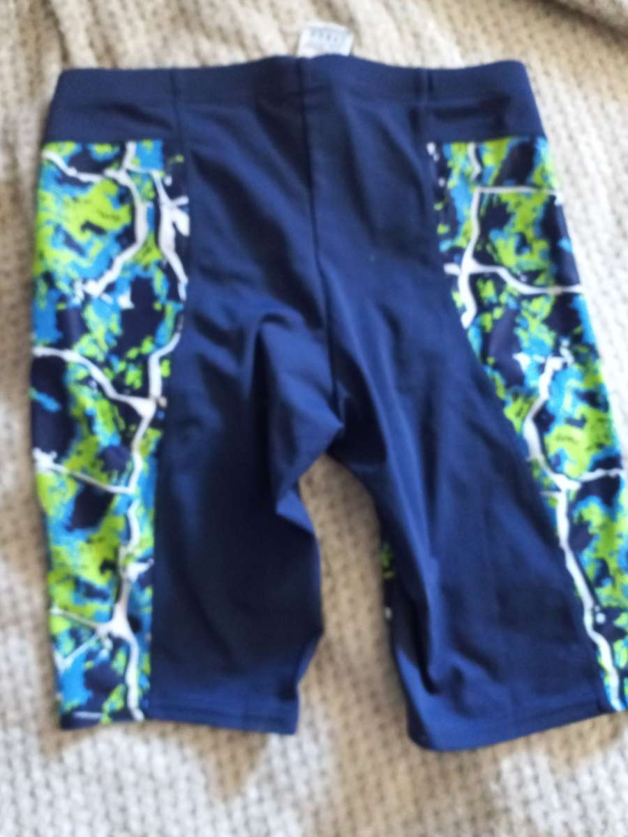 Arena boys swim shorts uk 30