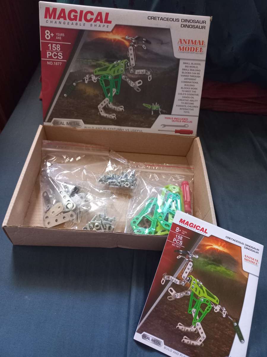 Magical dinosaur metal build and learn
