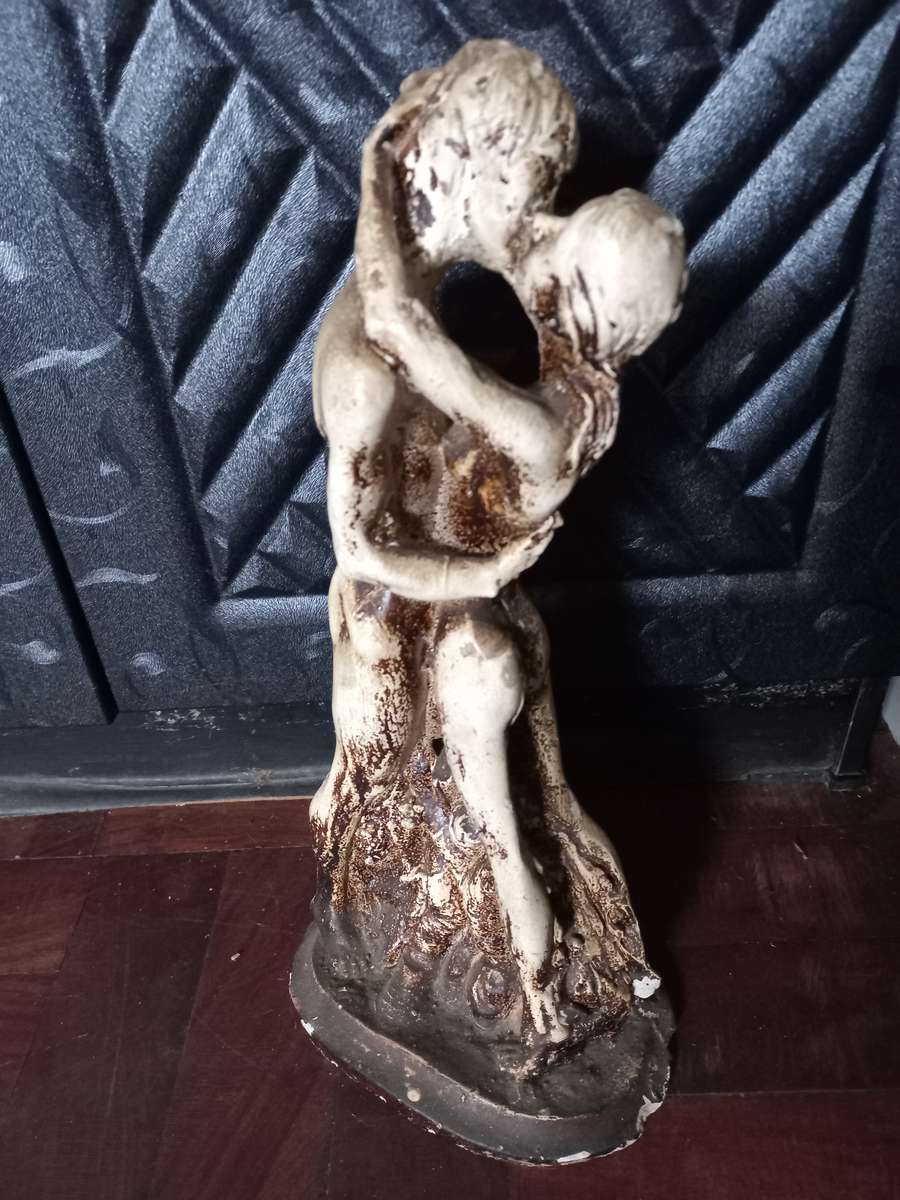 Kissing couple ornament