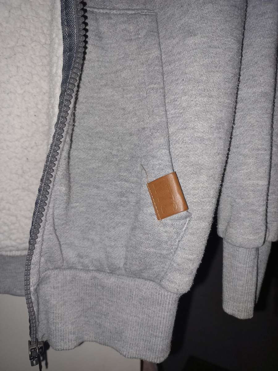 JBR BOYS HOODIE AGE 7 TO 9