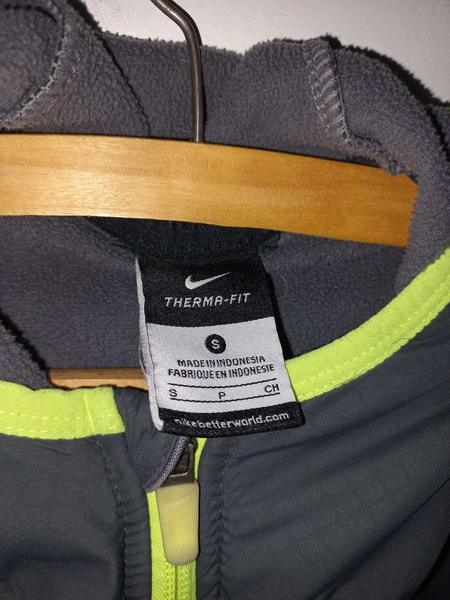 Therma-fit hooded jacket Size small