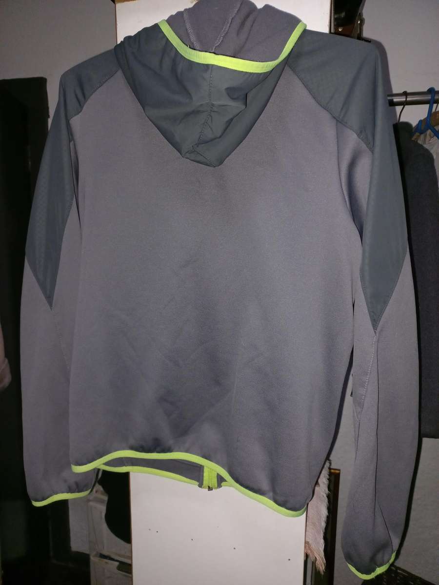 Therma-fit hooded jacket Size small