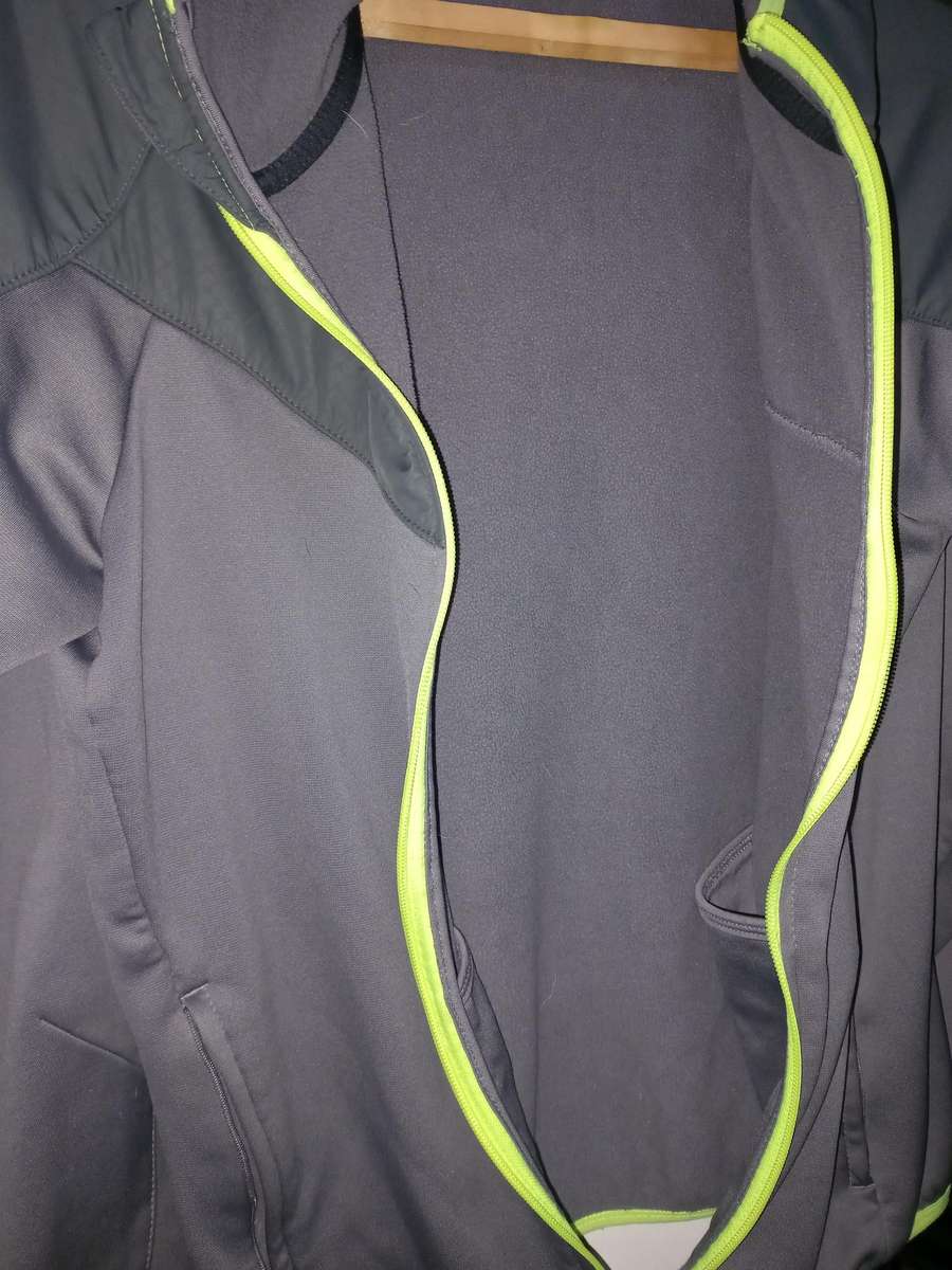 Therma-fit hooded jacket Size small