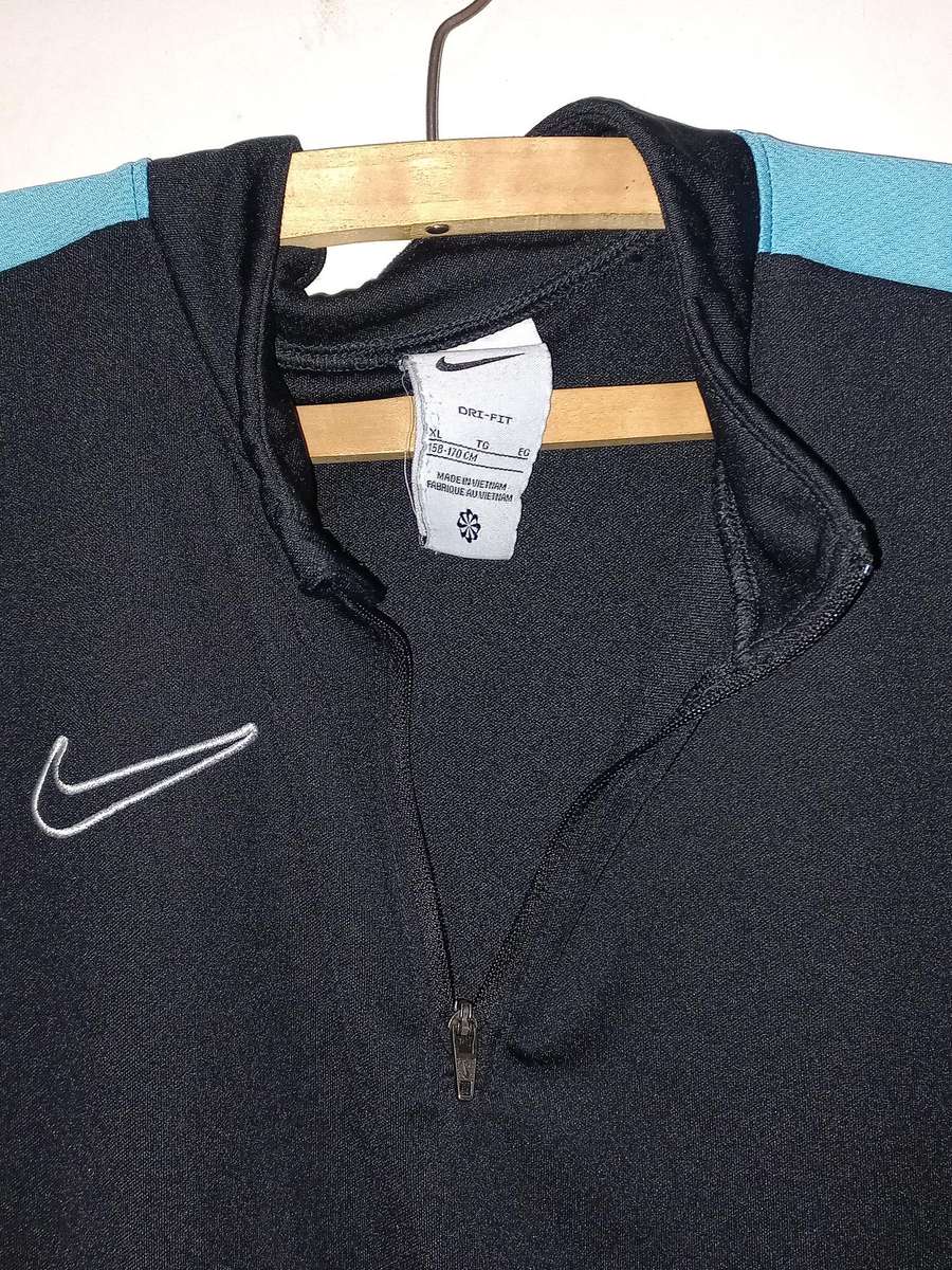 Nike jacket set for boys