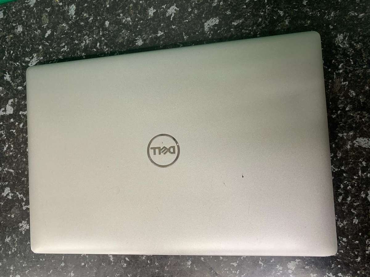 Dell Latitude 5410 14-inch Laptop, Core i5-10310U, 16GB RAM, 256GB SSD, Win 11 Pro