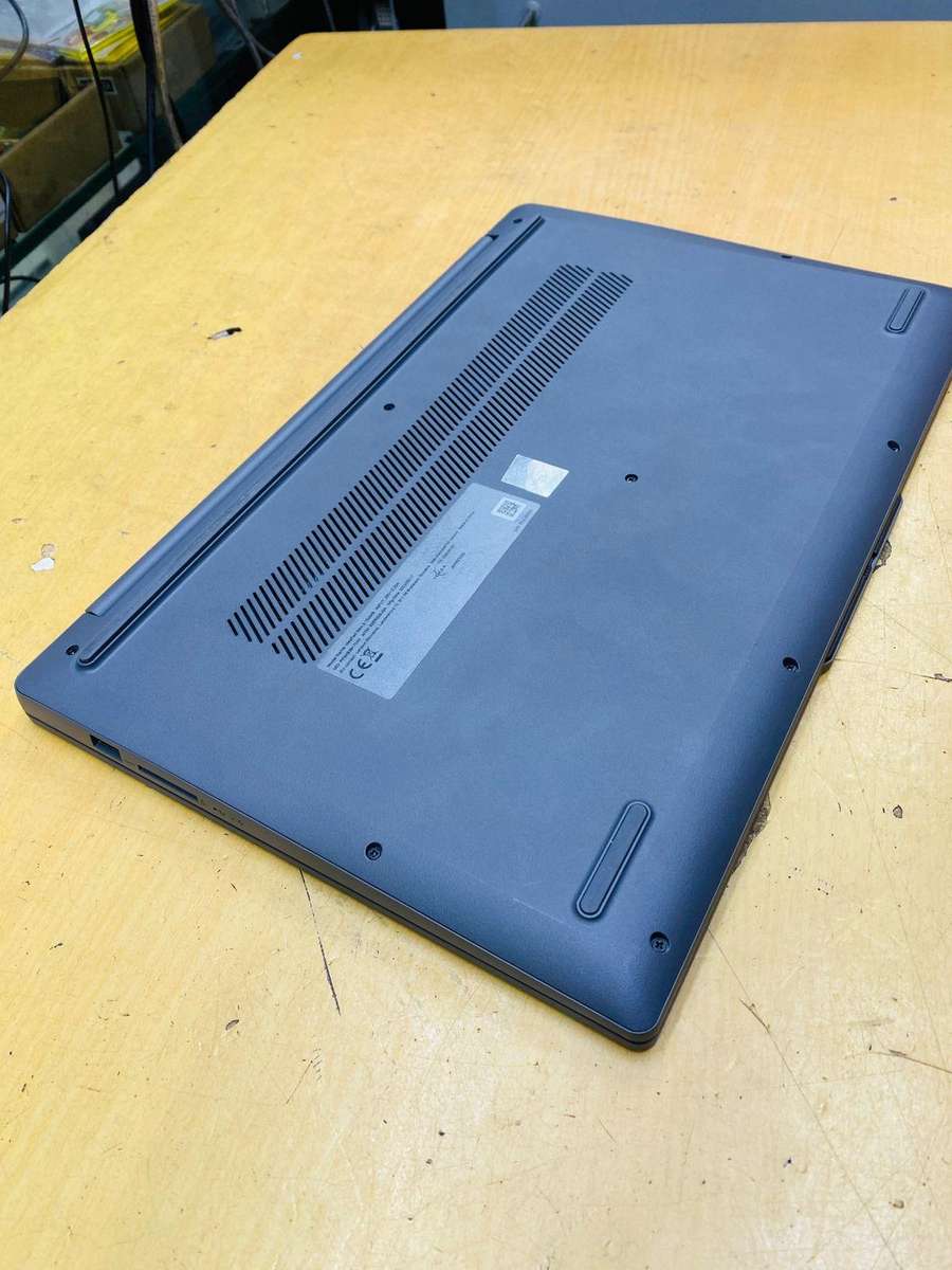 Lenovo IdeaPad Slim 3 | 15.6-inch FHD Intel Core i5-12450H 8GB RAM 512GB SSD Win 11  Laptop