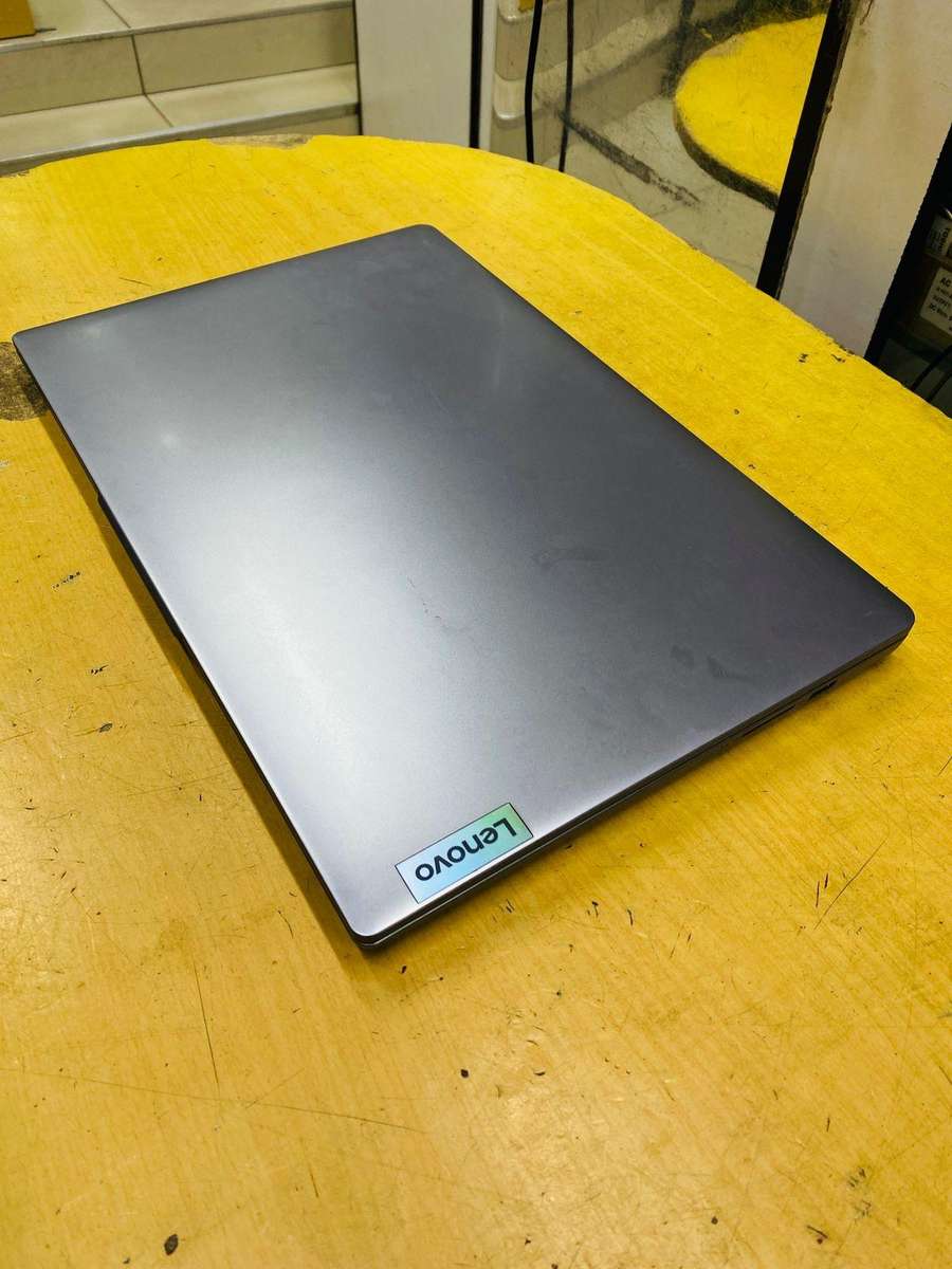 Lenovo IdeaPad Slim 3 | 15.6-inch FHD Intel Core i5-12450H 8GB RAM 512GB SSD Win 11  Laptop