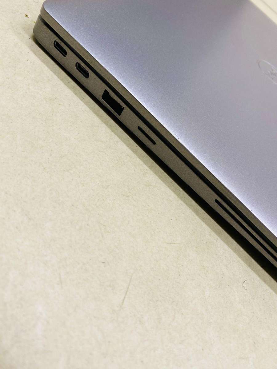 Dell Latitude 5320 13.3-Inch Laptop,  Core I5 , 11th Gen - 8Gb Ram - 512Gb Ssd - Win 11