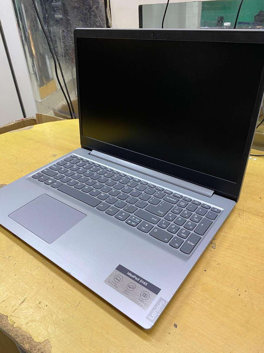 Lenovo IdeaPad S145-Notebook PC  Core i7-8565U / 15.6 HD / 20GB RAM / 512Gb SSD / Win 11