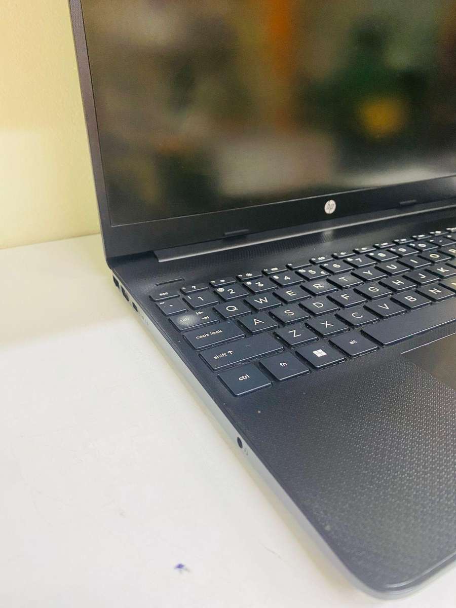 HP Laptop 15-Core i3 -11th Gen Intel Tiger Lake, 512Gb ssd, 16Gb Ram,Win 11
