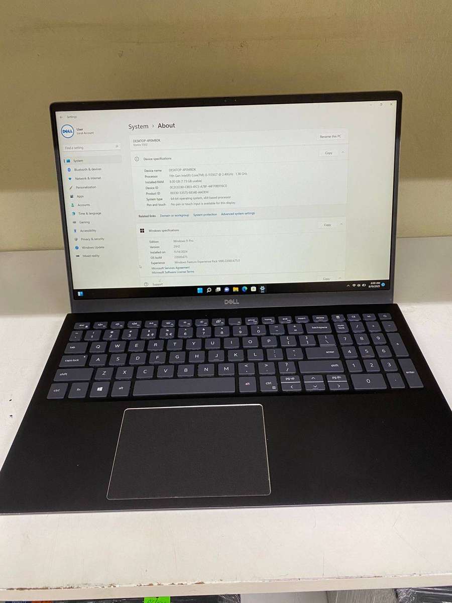 Dell Vostro 5502 Notebook PC  Core i5-1135G7 / 15.6 FHD / 8GB RAM / 256GB SSD | Win 11 Pro