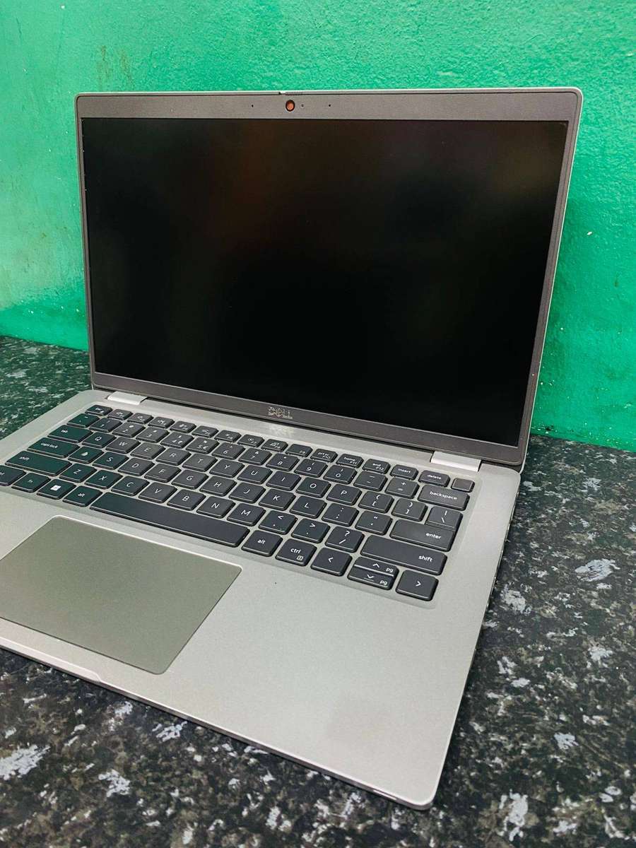 Dell Latitude 5430 14-inch Core i5-1245U 16GB RAM 256GB SSD Win 11 Pro Laptop