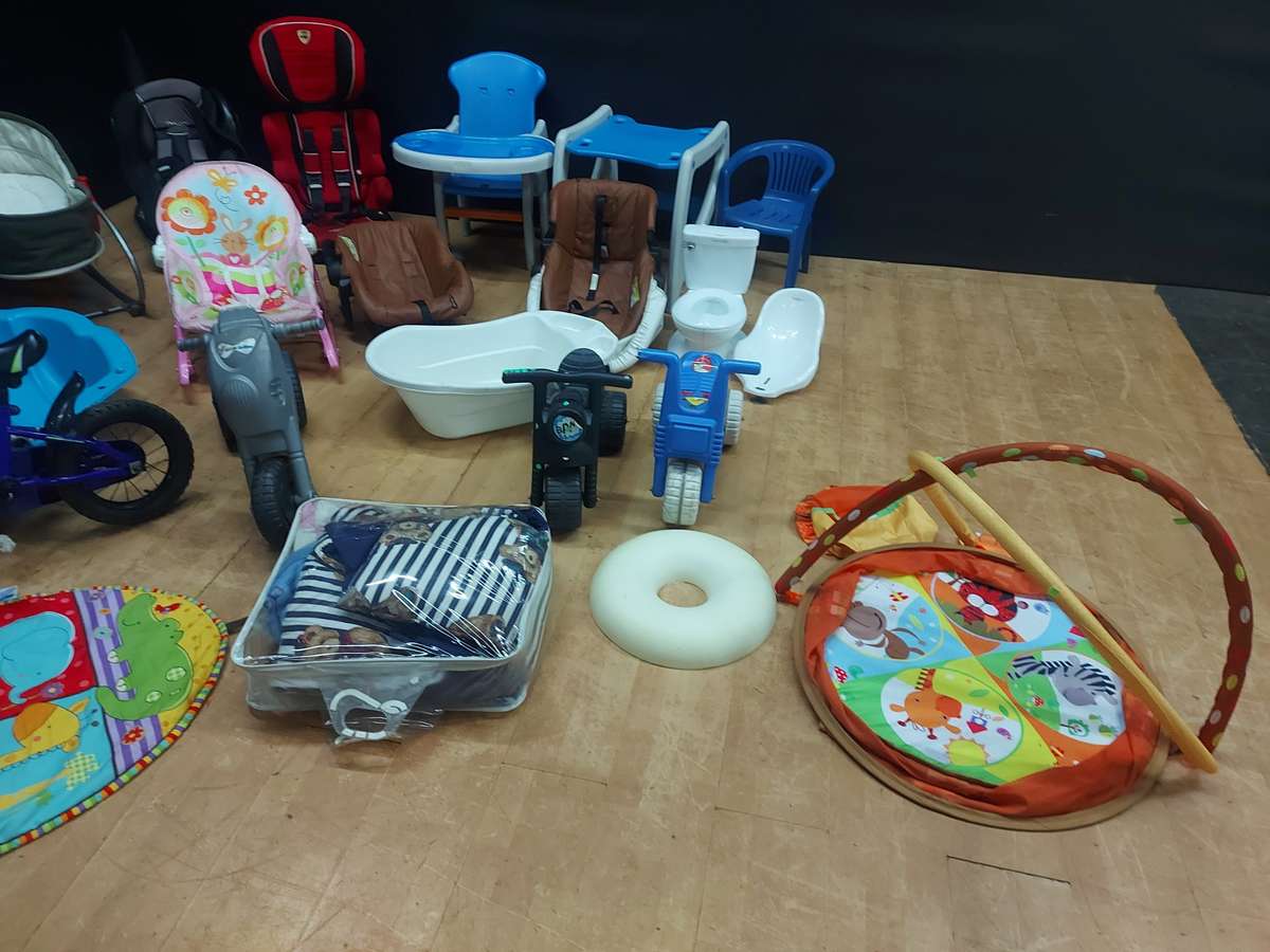 Mother`s Chance for Our Babies, Baby items, One Lot for all, One Bid for all, All items for Babies
