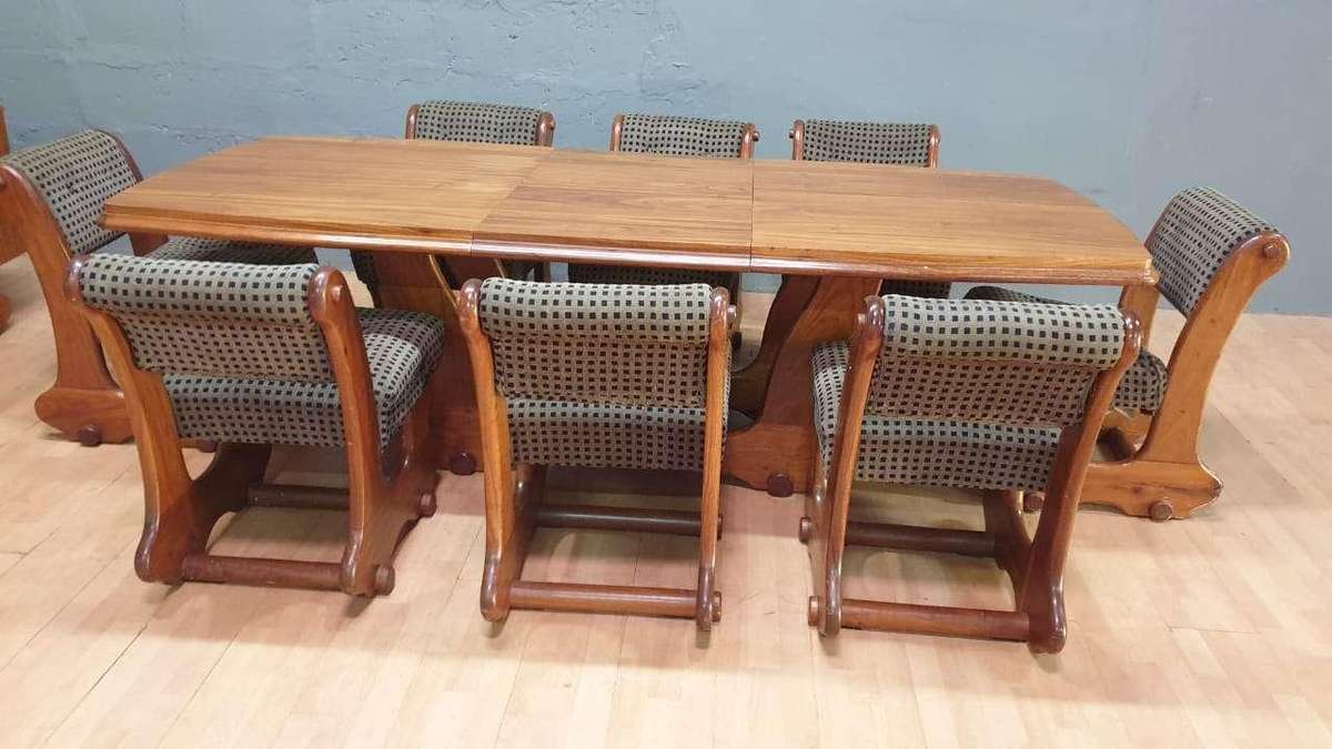 Original Oak Antique Dining Suite, 8 Oak Antique Chairs, 1 Long Oak Antique Table, Best for Family