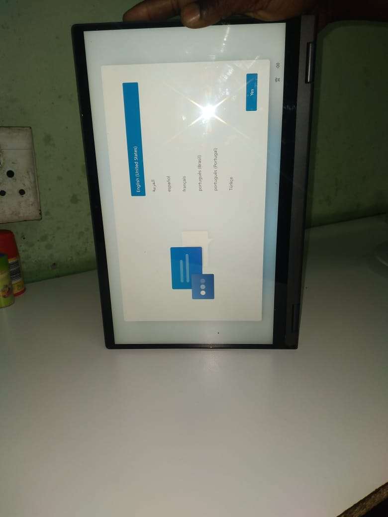 Lenovo IdeaPad Flex 5 2in 1, AMD Ryzen 3, 512MB GPU, 4GB, 512GB Nvem M.2,  Touch Screen, WIFI,  Good