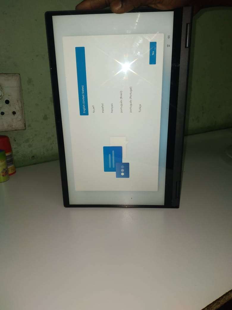 Lenovo IdeaPad Flex 5 2in 1, AMD Ryzen 3, 512MB GPU, 4GB, 512GB Nvem M.2,  Touch Screen, WIFI,  Good