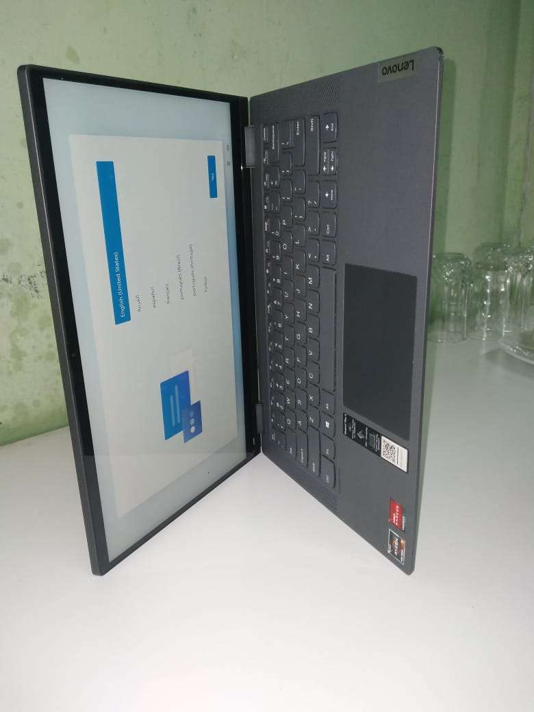 Lenovo IdeaPad Flex 5 2in 1, AMD Ryzen 3, 512MB GPU, 4GB, 512GB Nvem M.2,  Touch Screen, WIFI,  Good