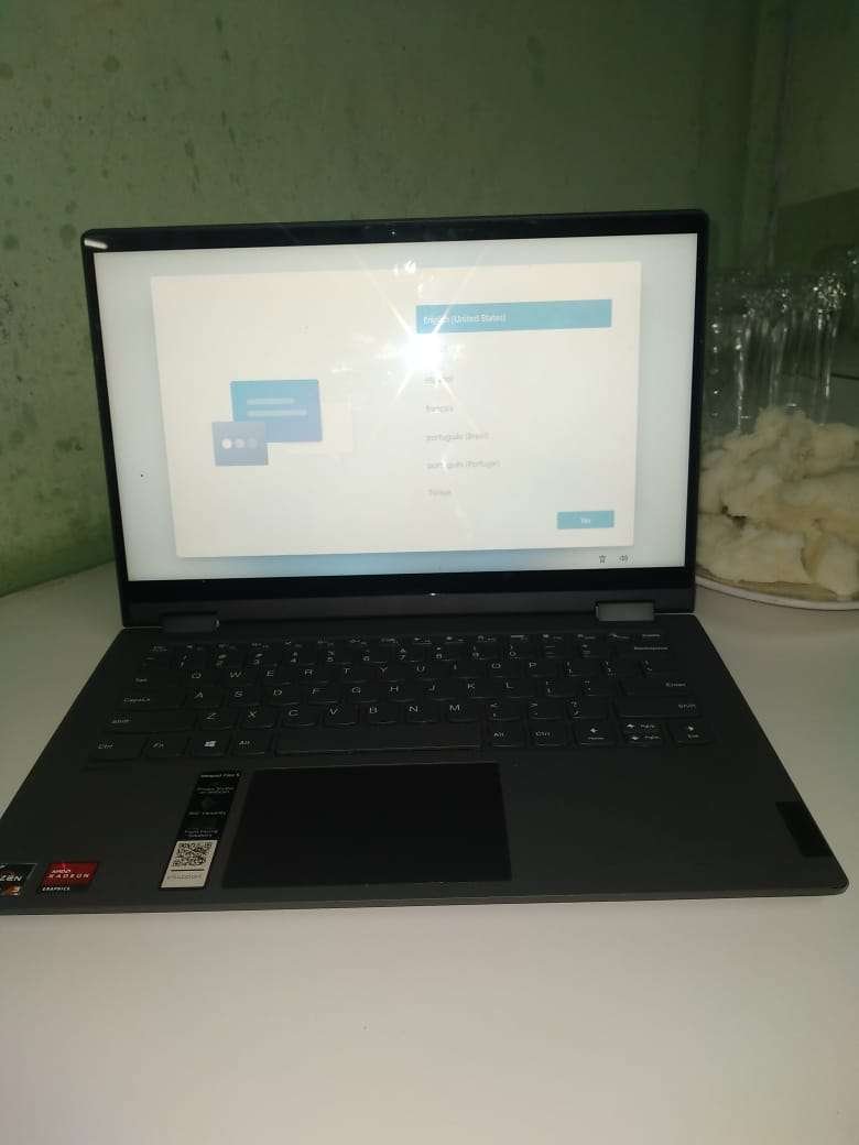 Lenovo IdeaPad Flex 5 2in 1, AMD Ryzen 3, 512MB GPU, 4GB, 512GB Nvem M.2,  Touch Screen, WIFI,  Good
