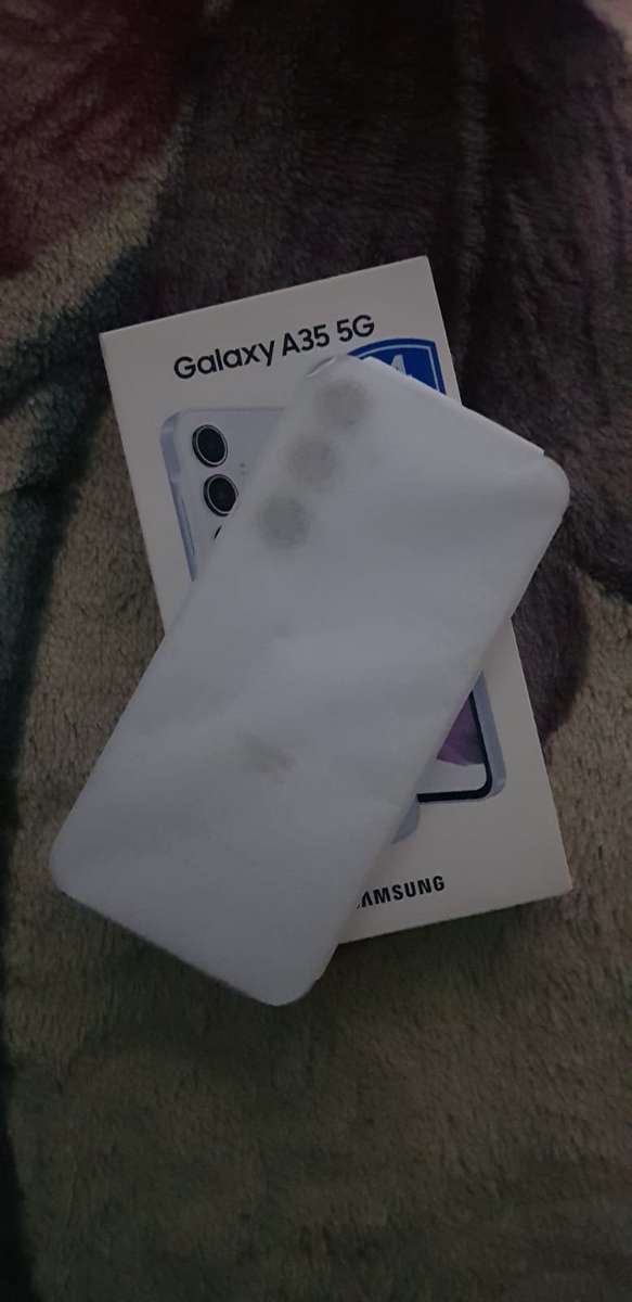 Boxed Samsung A35 5G, Android 14, 6GB Ram, 128GB, Dual Sim, Battery 5000Ahms, All Network unlocked