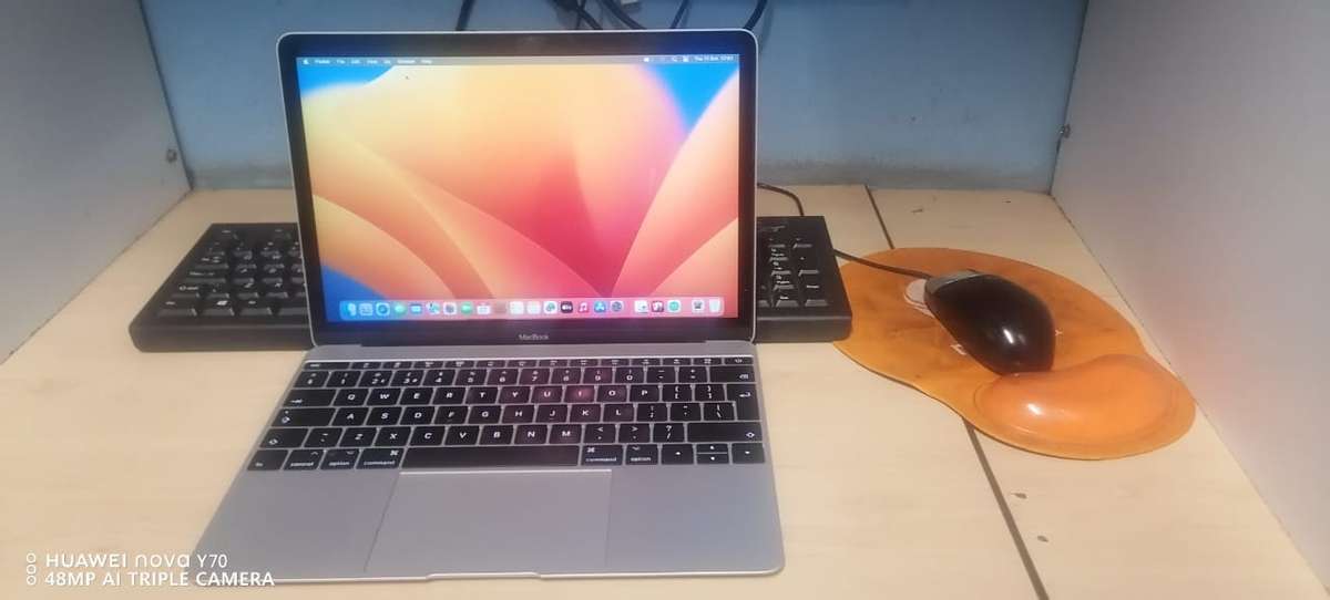 MacBook A1534 12" M3, 8GB, 256GB M.2 SSD, 1.5GB GPU, Ventura 13.7, Battery Last 10 Days, No icloud