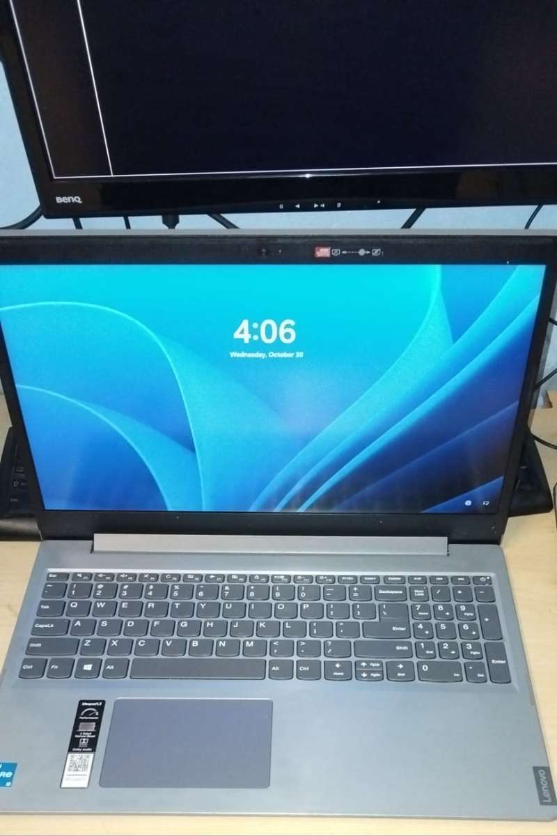 Lenovo, i3 11th Gen, 20GB Ram, 512GB M.2 Nvem, HDMI, Bluetooth, 4G LTE, WI-FI