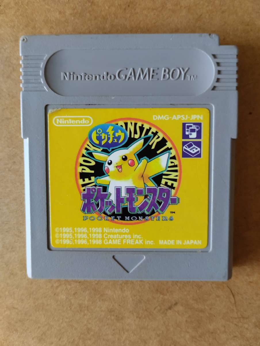 Game Boy Pocket Monsters Pokemon Yellow Pikachu Japan - tested and working