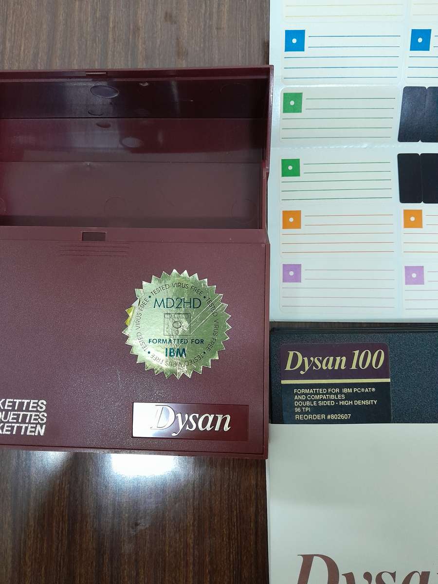 Dysan 100 - 10 Floppies - Double Sided - High Density 96 TPI(Opened, not tested)
