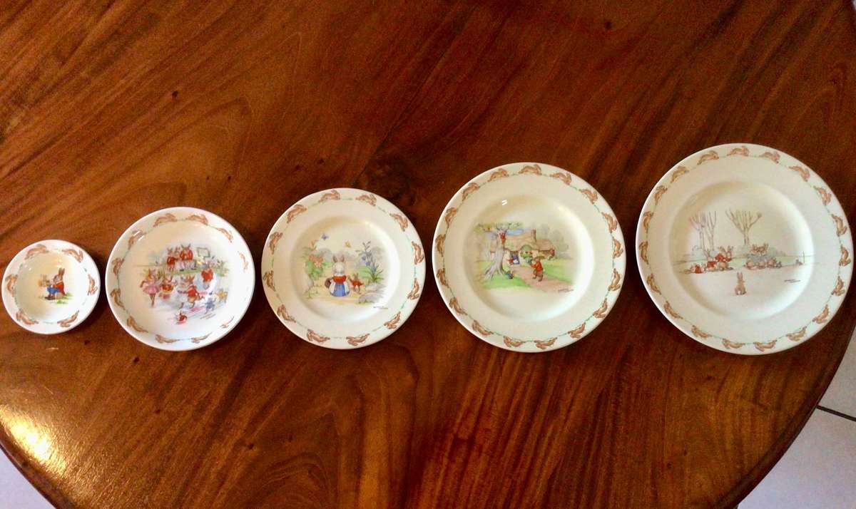 Collection of 5 Graduated Royal Doulton Bunnykins Plates