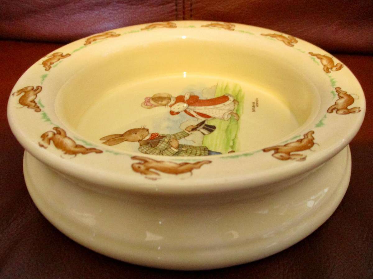 WOW! Signed Royal Doulton Bunnykins Greetings Bowl!