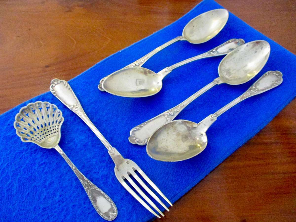 346 Grams of 800 (80%) Silver Cutlery