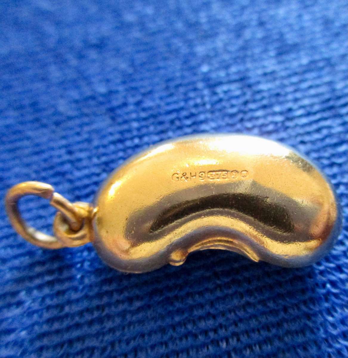 9 Carat Gold Antique Lucky Bean Charm London 1924