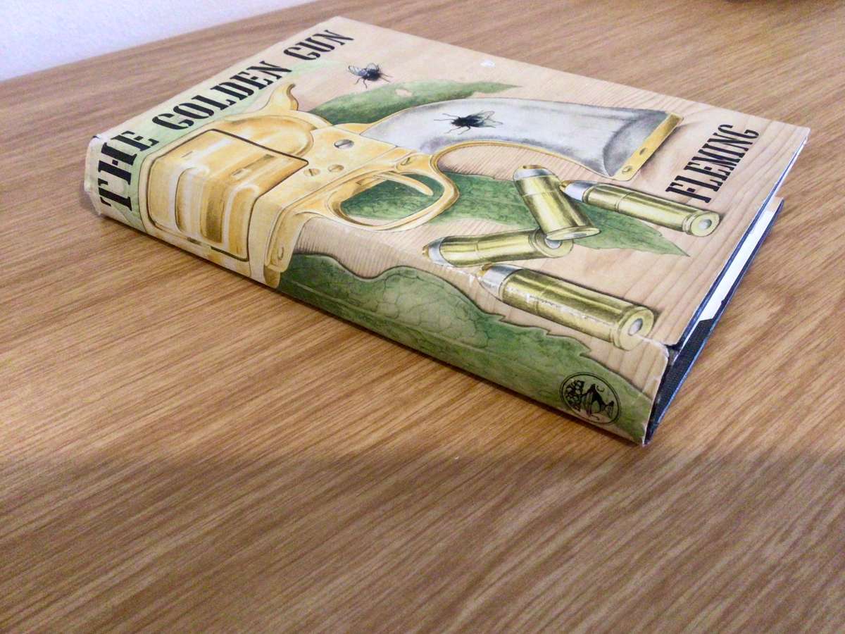 Rare WHITE Endpapers IAN FLEMING The Man With The Golden Gun FIRST EDITION Cape Book