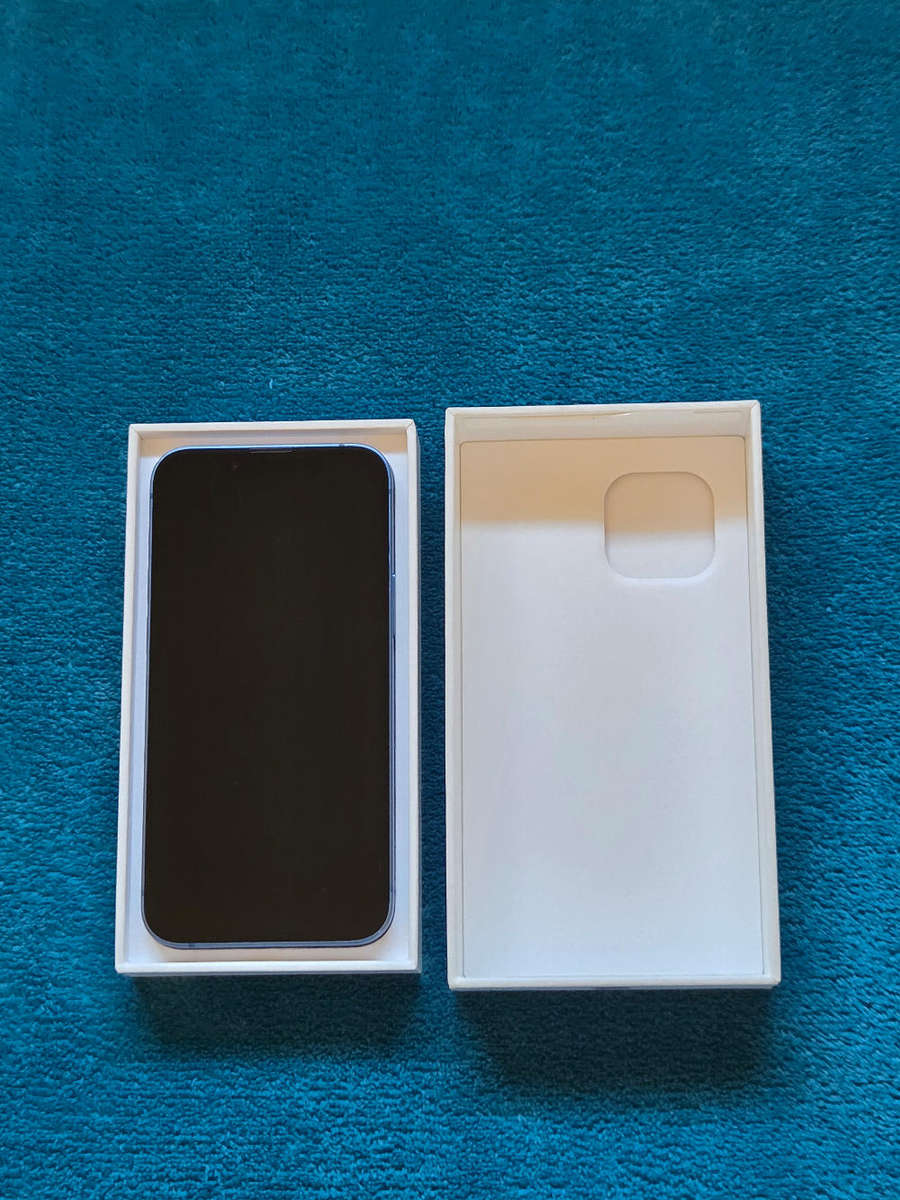 iPhone 13 mini 256GB (100% Battery Health)