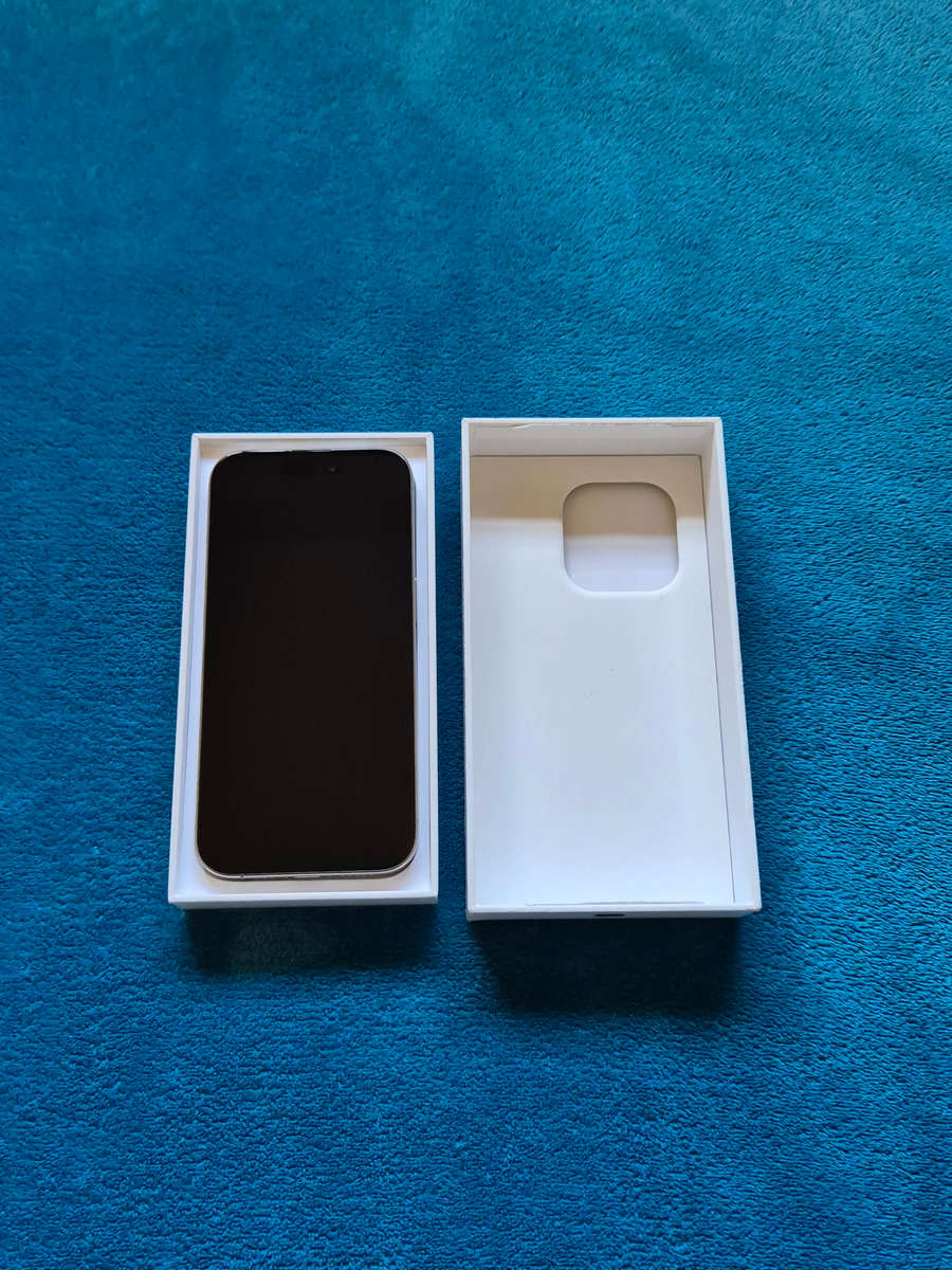 iPhone 15 Pro 128GB Natural Titanium