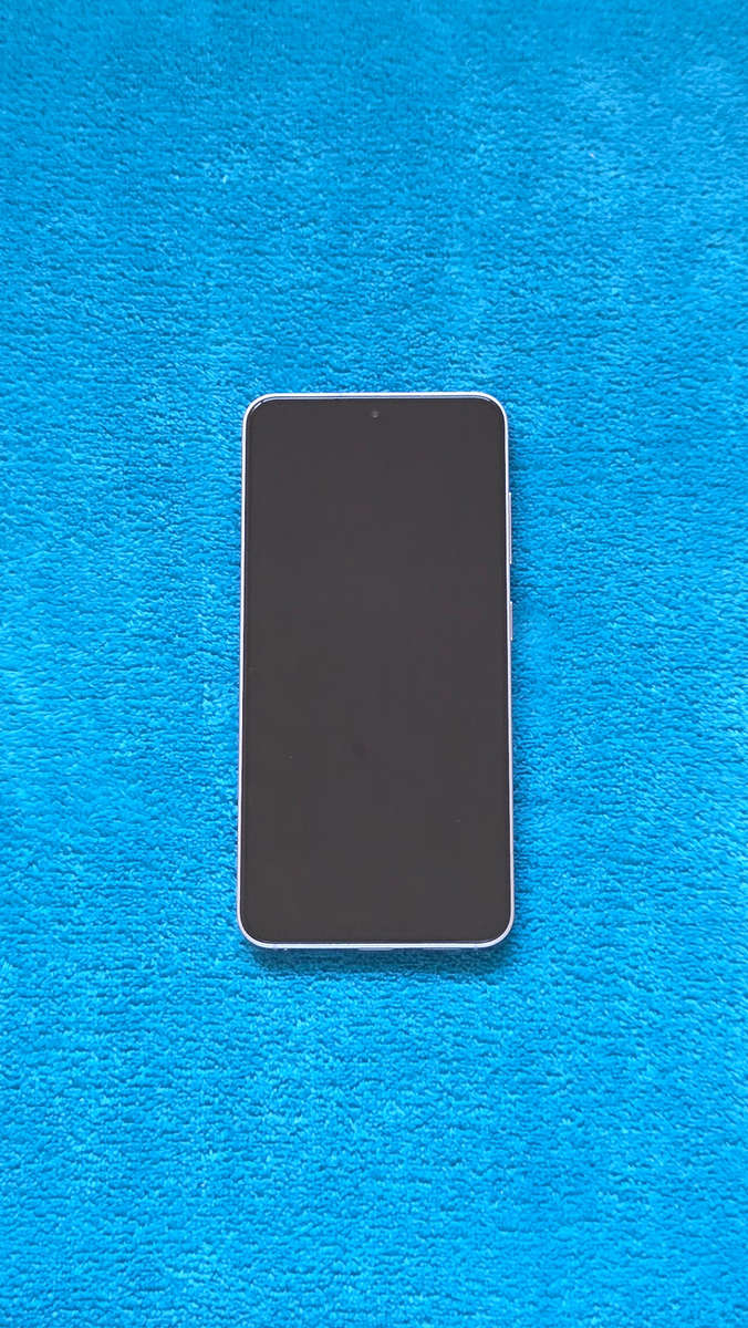 Samsung S25 256GB Silver Shadow