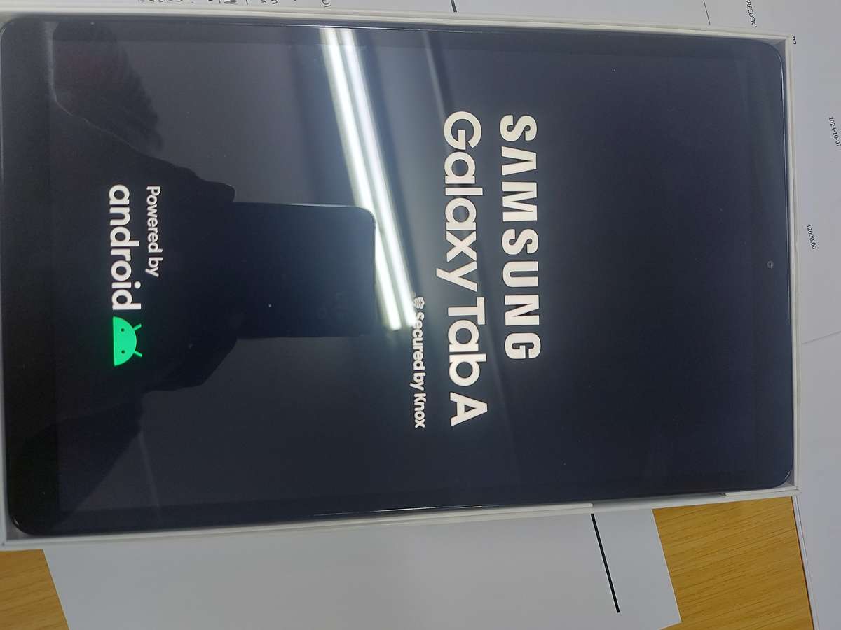 MINT/ORIGINAL SAMSUNG 10.2 INCH GALAXY TAB A BOXED