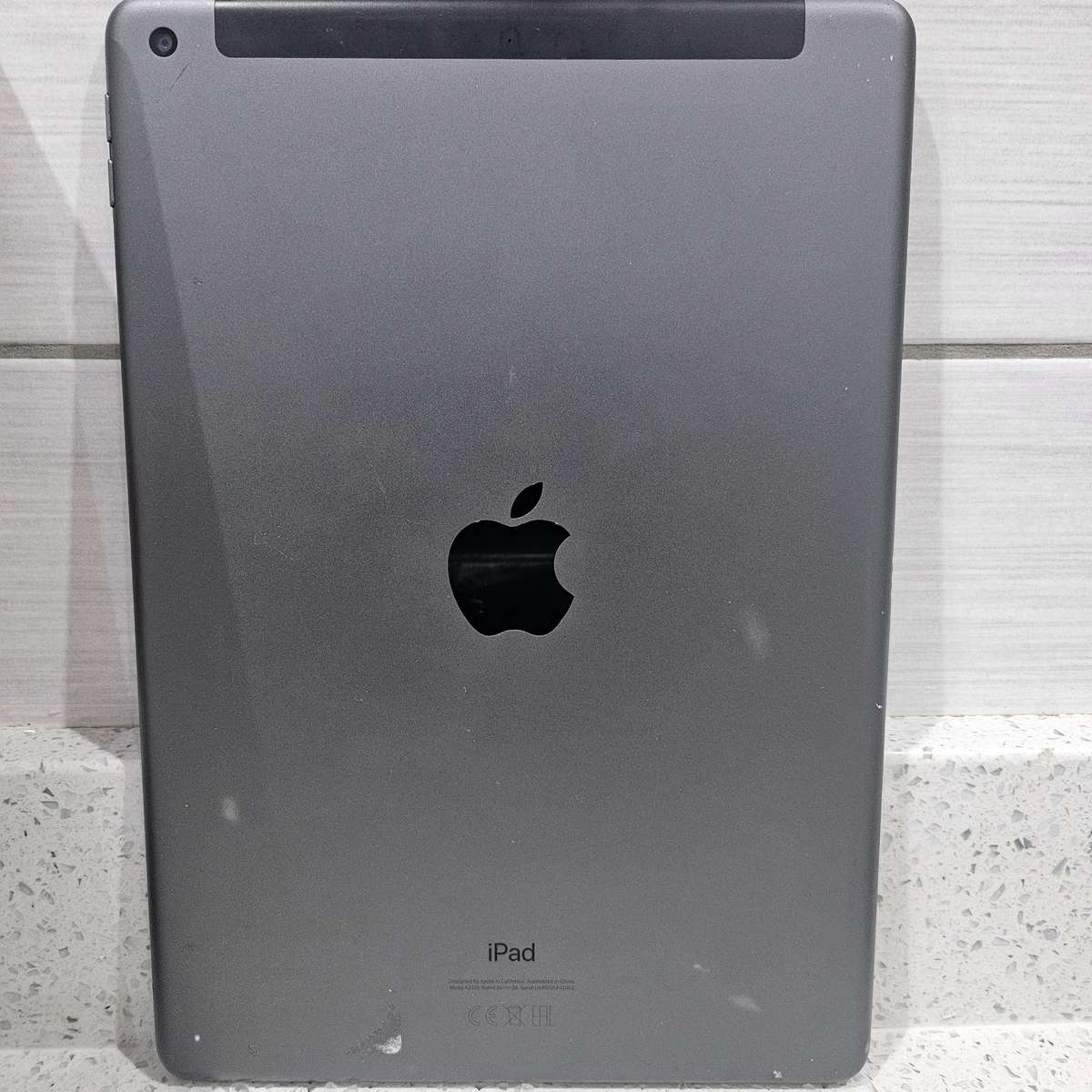 IPAD 8TH GENERATION 128GB WIFI AND CELLULAR