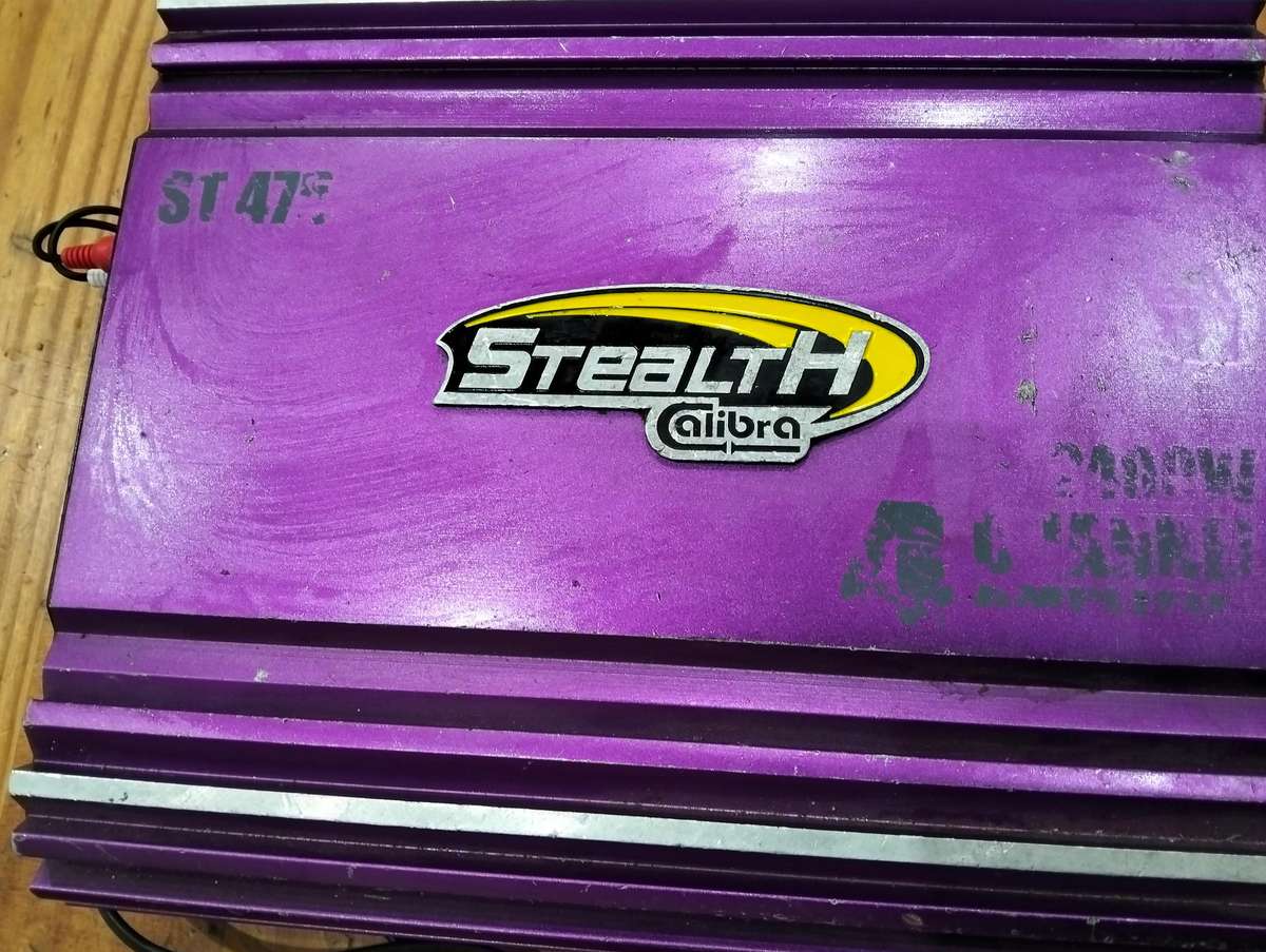 COLLECTIABLE OLD SCHOOL CALIBRA STEALTH 4CHANNEL AMP 2400W