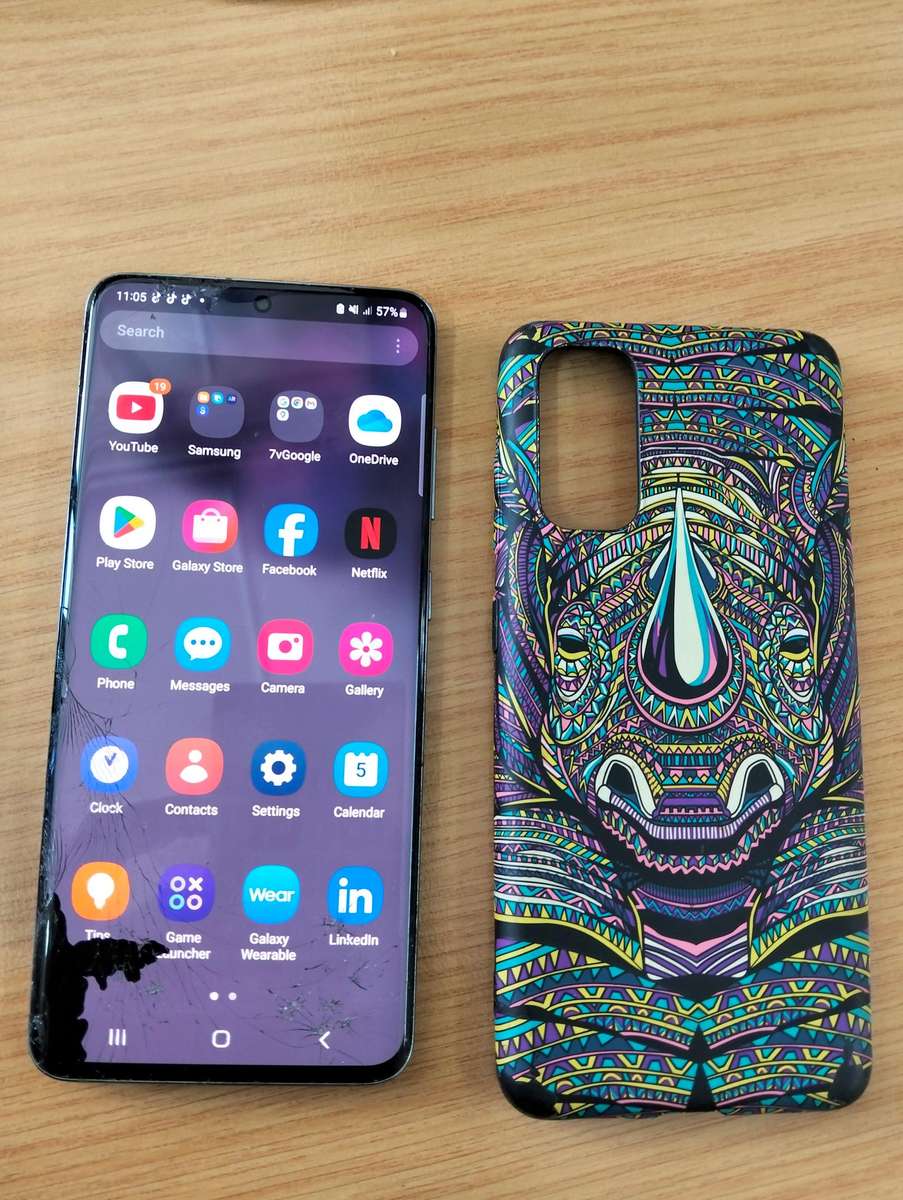 SAMSUNG S20 8 GIG RAM /128 GB ,READ ADD CAREFULLY