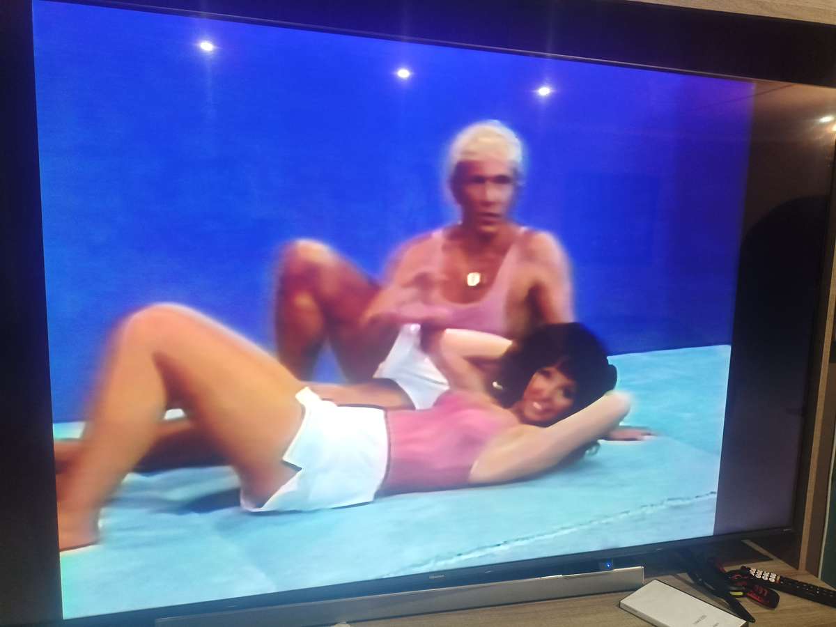 LG Dvd Recorder with VHS RC185 !!Copy old movies to DISC!!! two free video cassettes