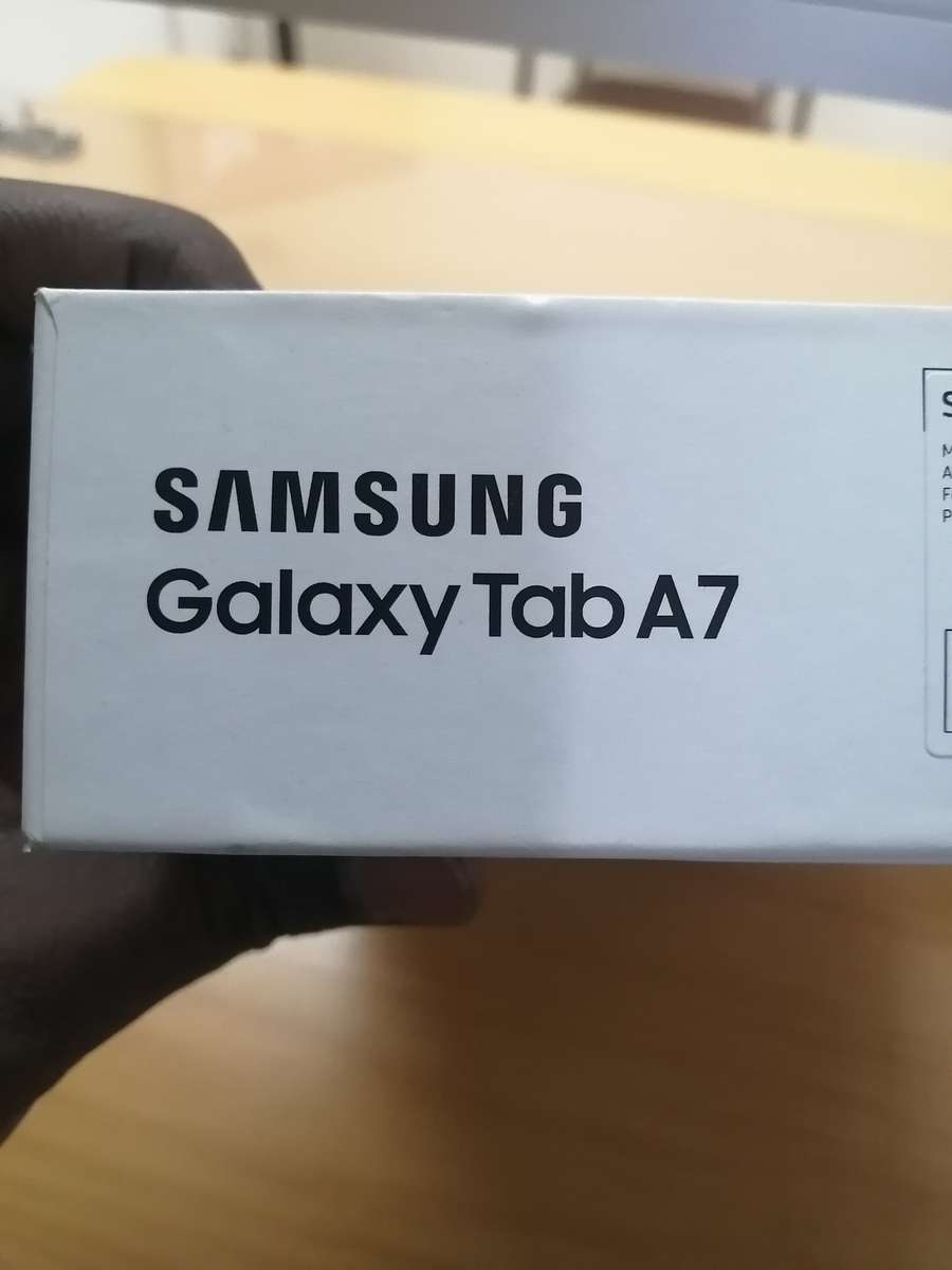 LATE ENTRY ,LIKE NEW SAMSUNG TAB A7 LTE 10.2 INCH 3 GIG RAM BOXED WITH CHARGER