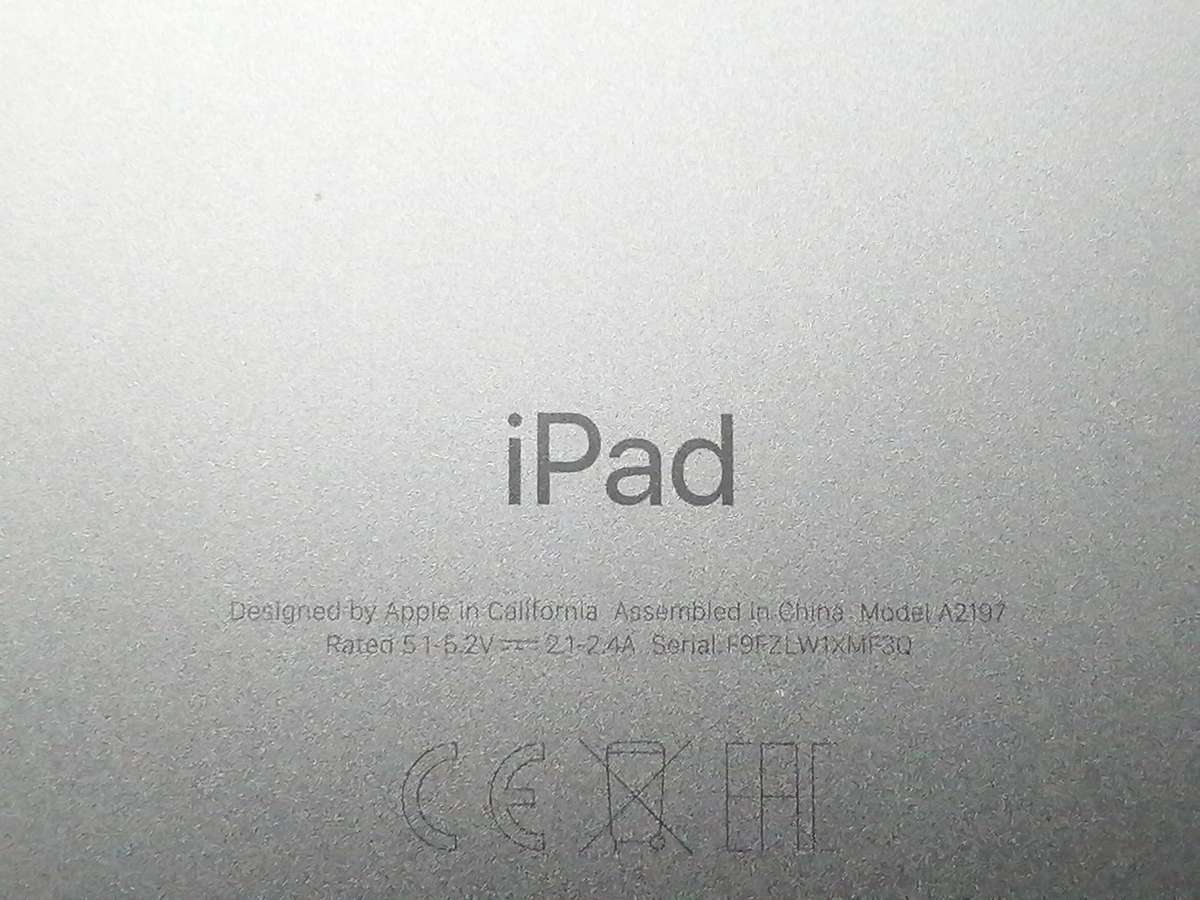 TWO IPAD 7TH GEN , READ CAREFULLY