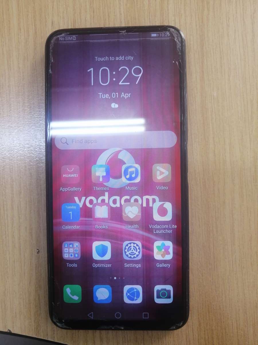 huawei y9a nova pop up selfie camera/8 gig ram /128gb on board /read carefully.