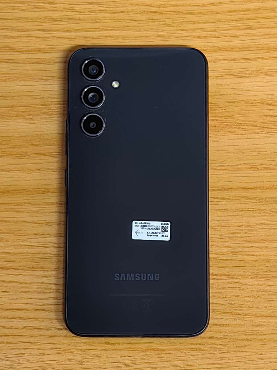 MINT CONDITION SAMSUNG  A54 256 GB WITH 8GIG RAM DUAL SIM